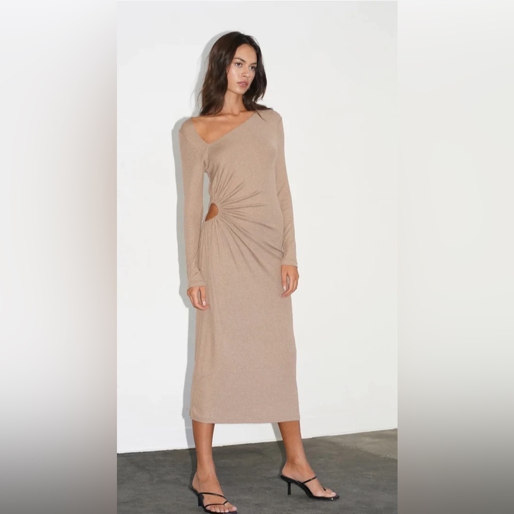 NWOT! Revolve LNA Ami Rib cut out Dress in Mushroom size S